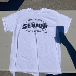 Prestige Portraits Senior 2019 Gildan Tee